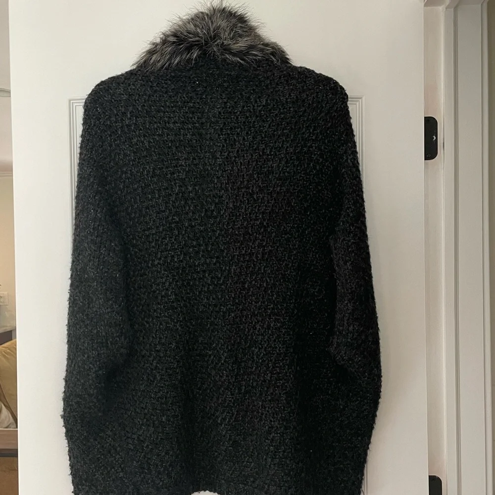 Cardigan - Picture 5 of 8